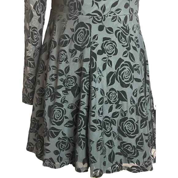 NWT Wild Fable M Black Rose Flocked Velvet Burnout Off-Shoulder Recycle Material - Picture 7 of 16